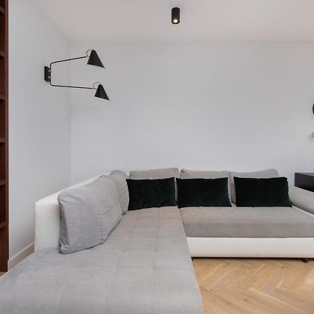 Superior Apartment With Balcony & Parking Gdansk By Noclegi Renters Prestige Экстерьер фото