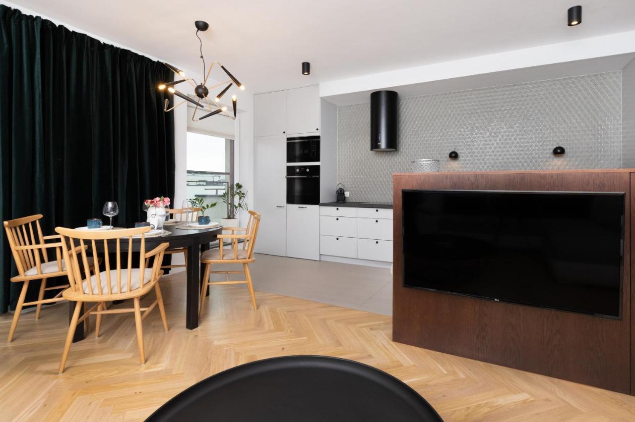Superior Apartment With Balcony & Parking Gdansk By Noclegi Renters Prestige Экстерьер фото