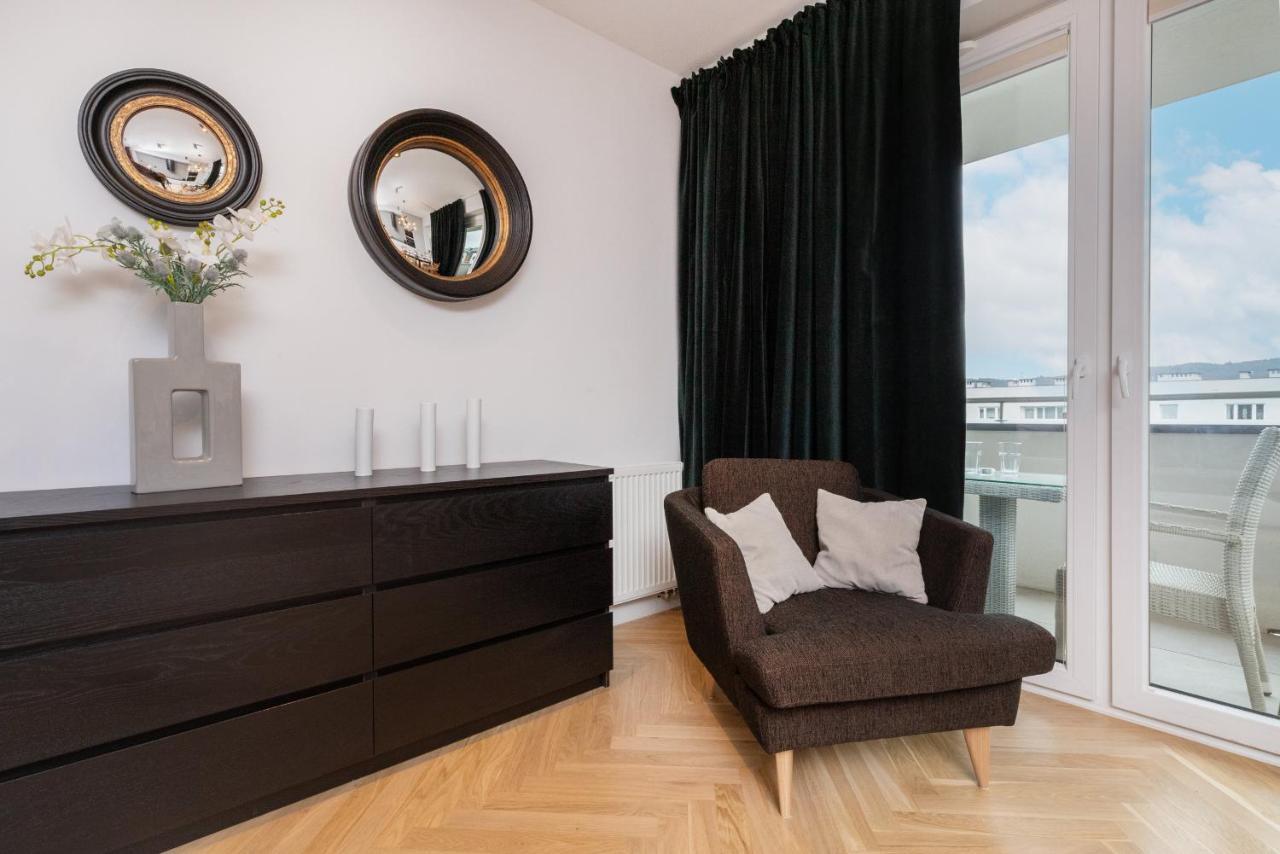 Superior Apartment With Balcony & Parking Gdansk By Noclegi Renters Prestige Экстерьер фото